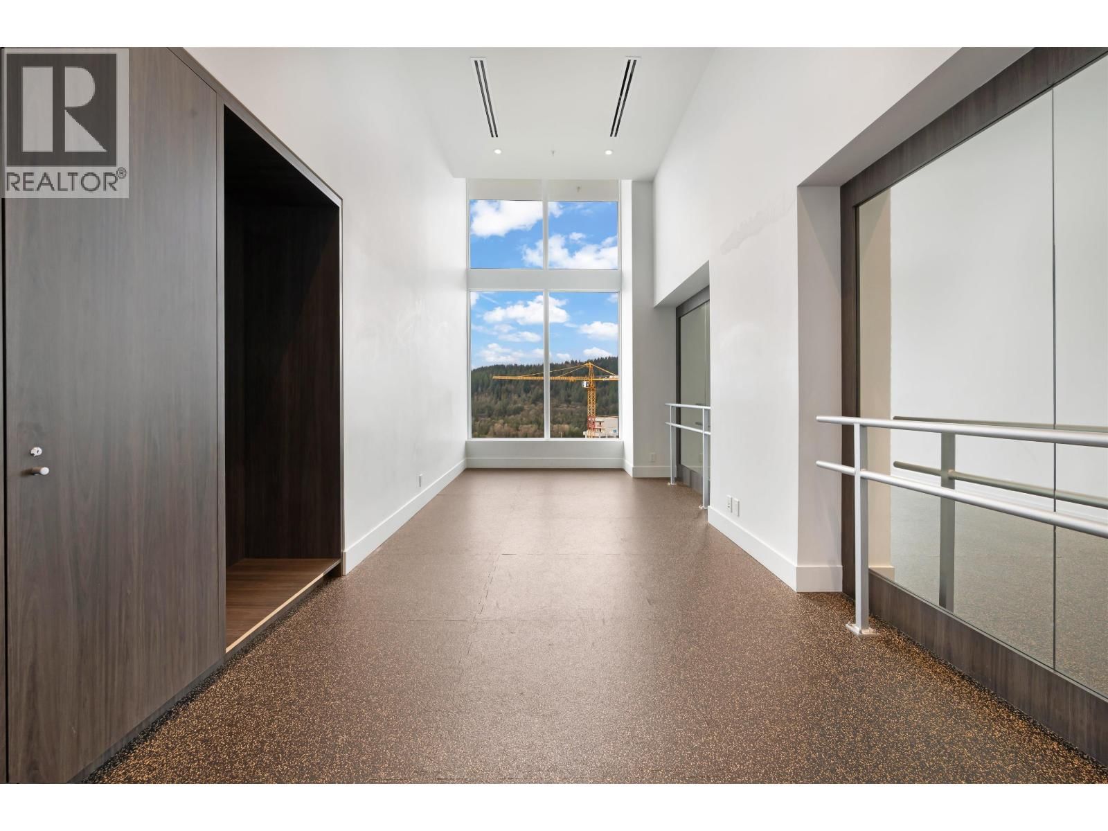 1309 - 567 CLARKE ROAD Image 20