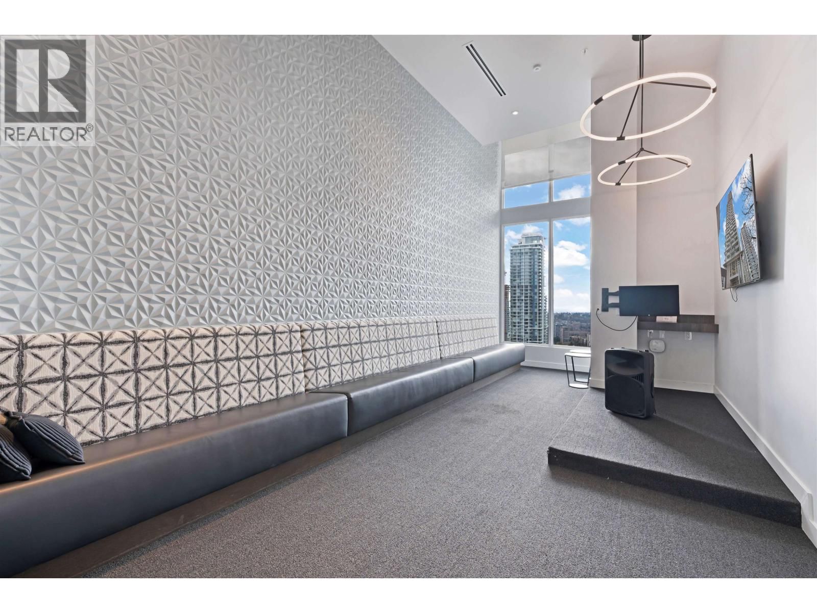 1309 - 567 CLARKE ROAD Image 29