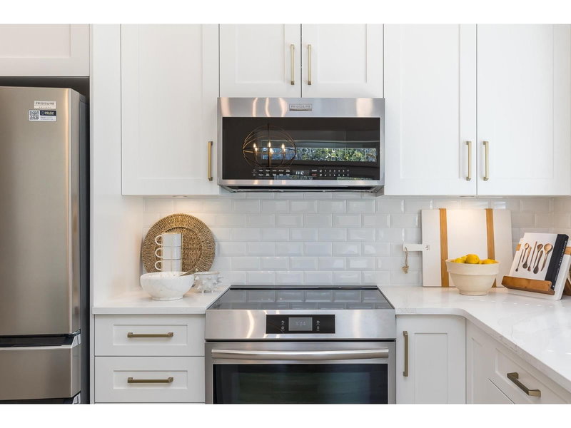 103 - 6211 CHILLIWACK RIVER Road, Chilliwack, V2R6A7 | Image 2