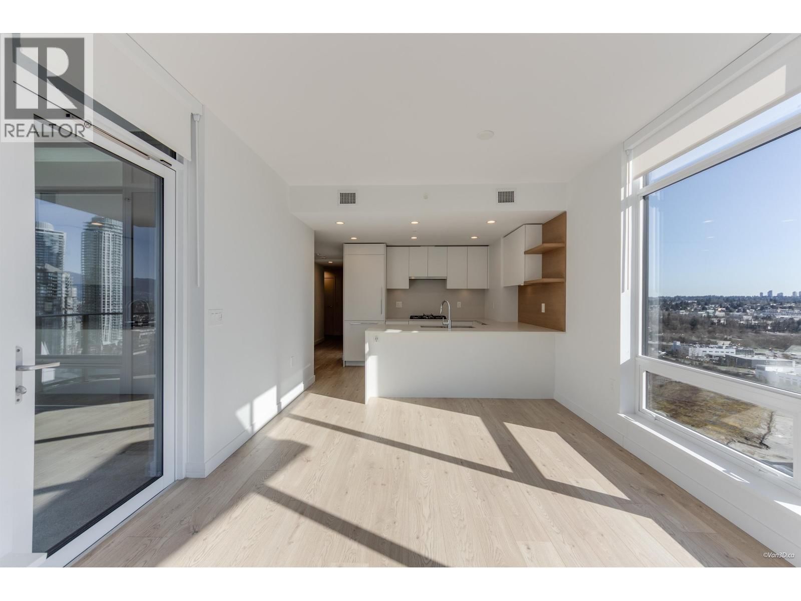 2102 - 2181 MADISON AVENUE Image 10