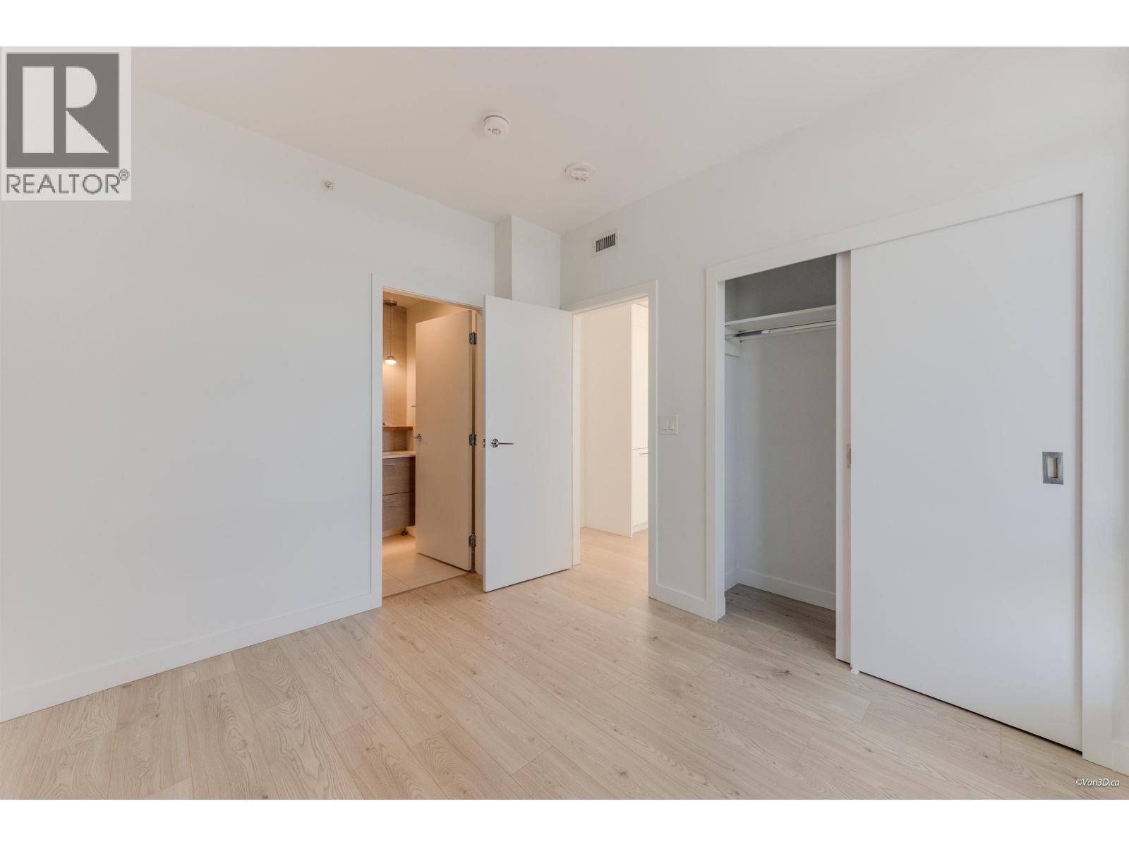 2102 - 2181 MADISON AVENUE Image 21