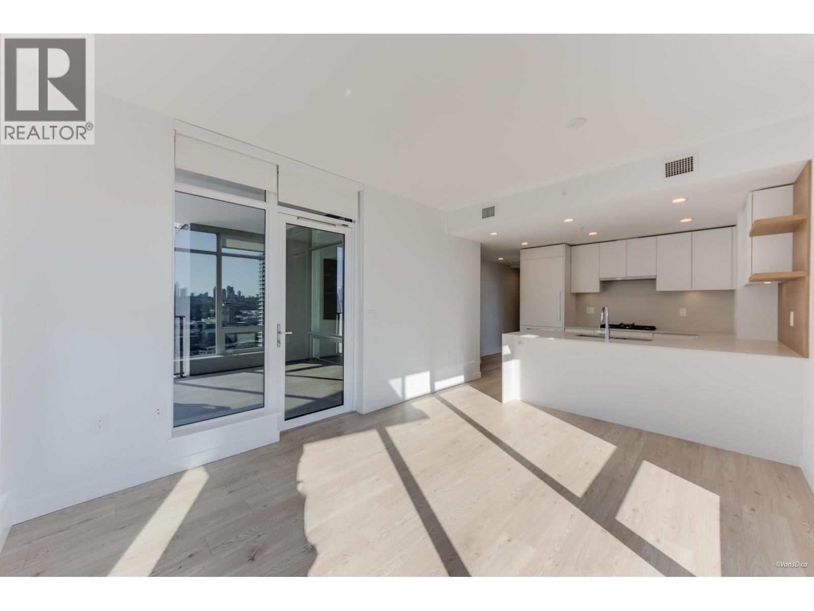 2102 - 2181 MADISON AVENUE Image 23