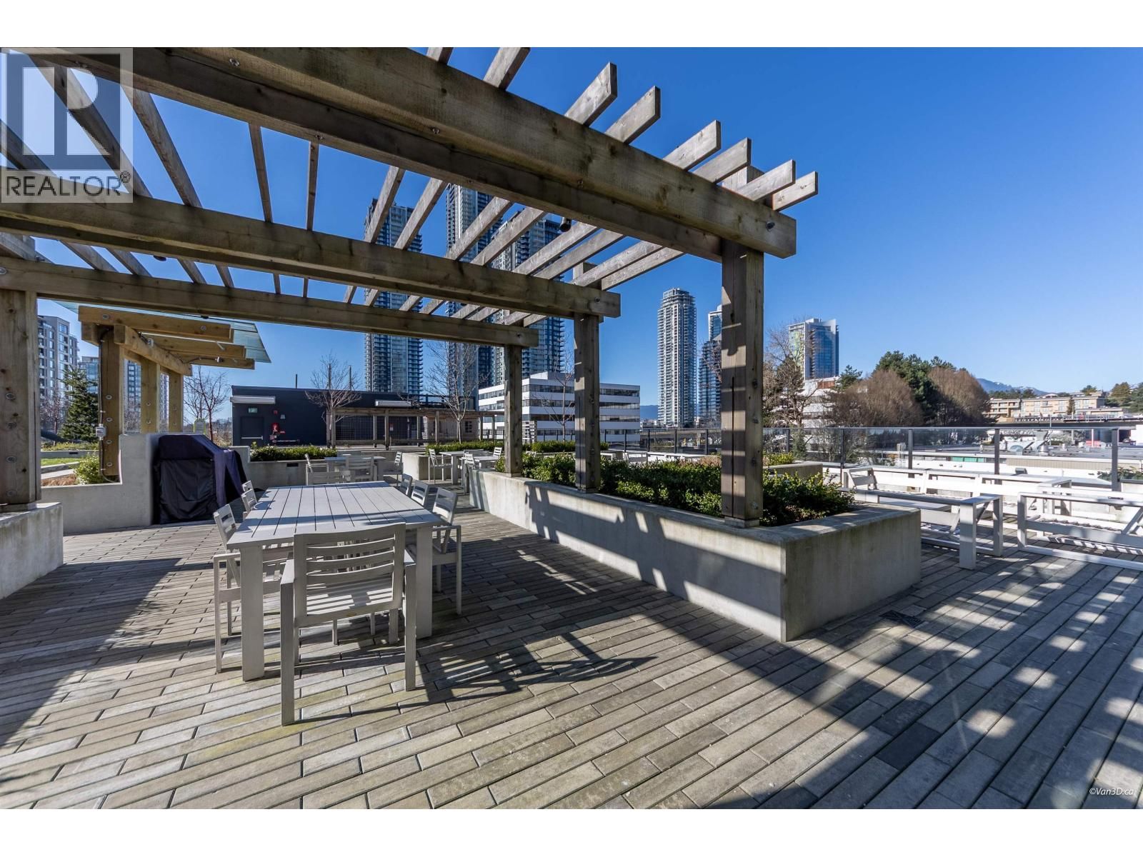 2102 - 2181 MADISON AVENUE Image 35