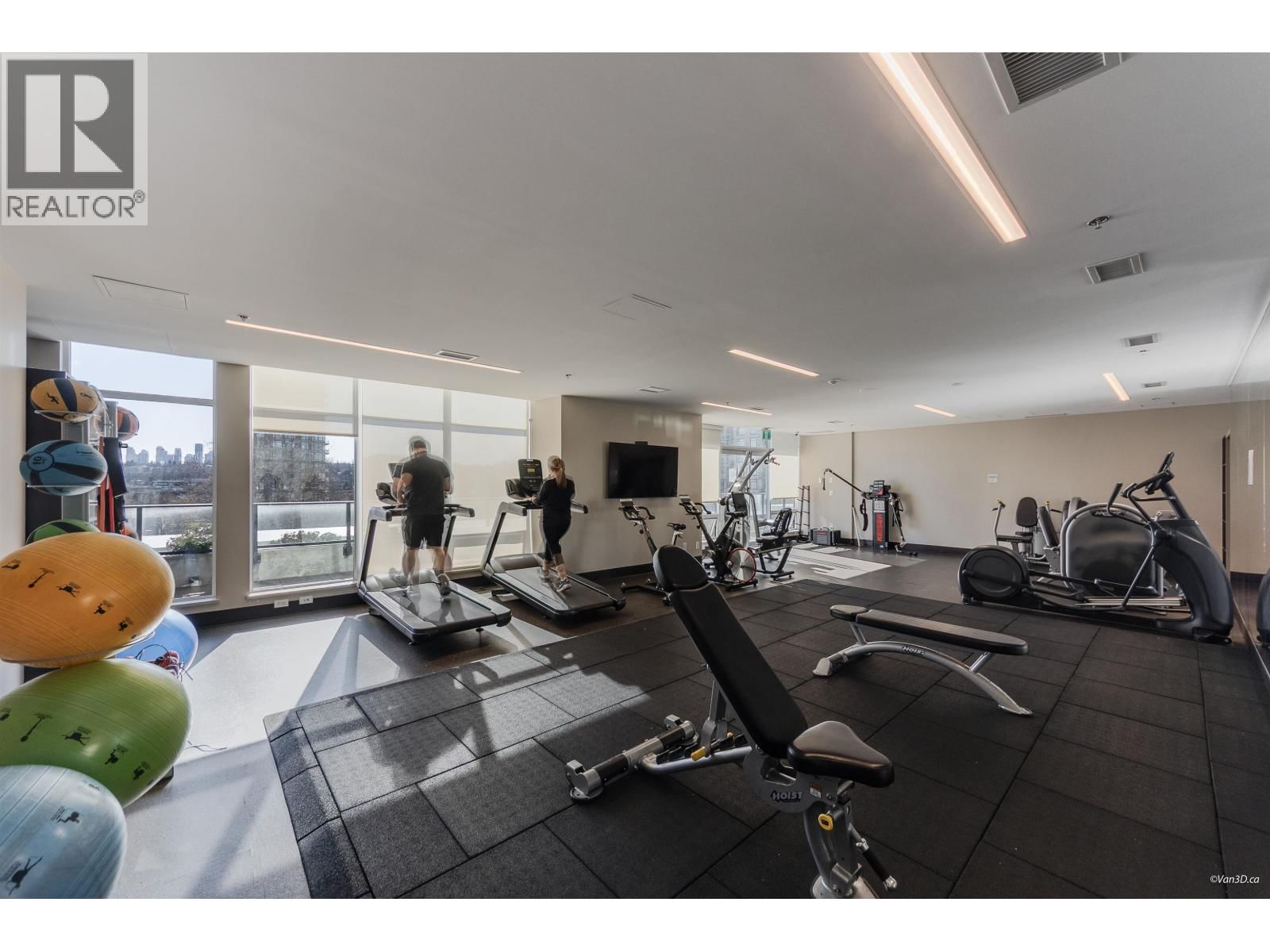 2102 - 2181 MADISON AVENUE Image 36