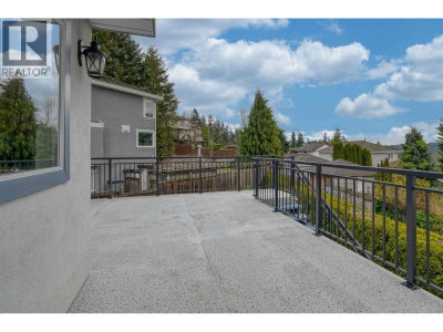 8 GREYSTONE Place | Port Moody British Columbia | Slide Image Thirty-six