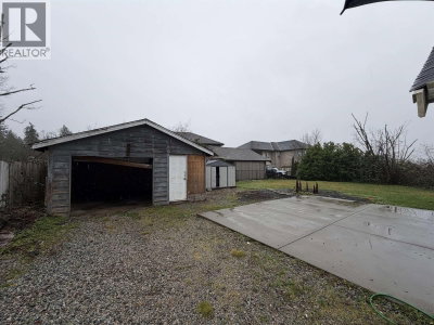 11394 240 Street | Maple Ridge British Columbia | Slide Image Five
