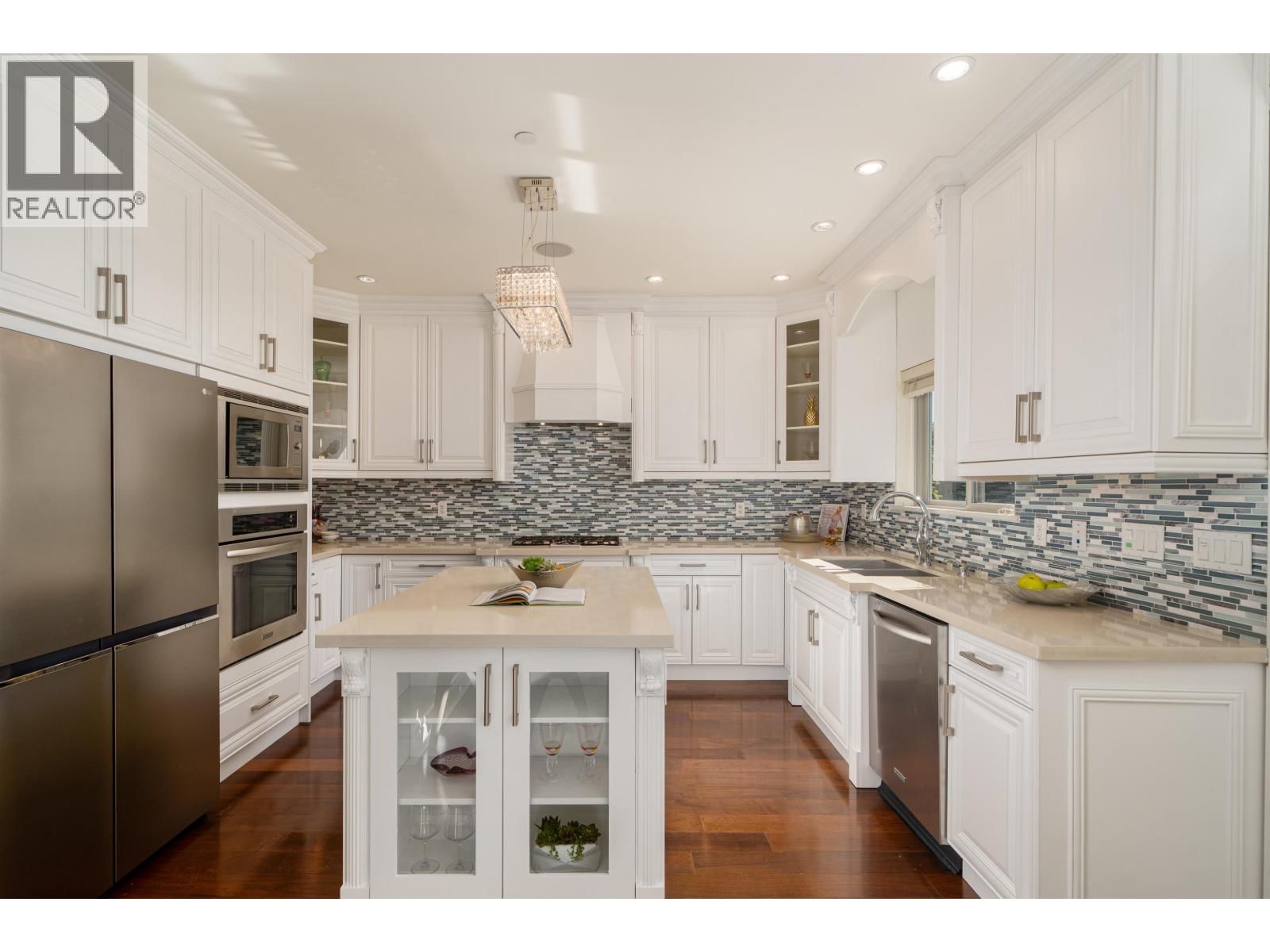 3716 17TH AVENUE Image 12