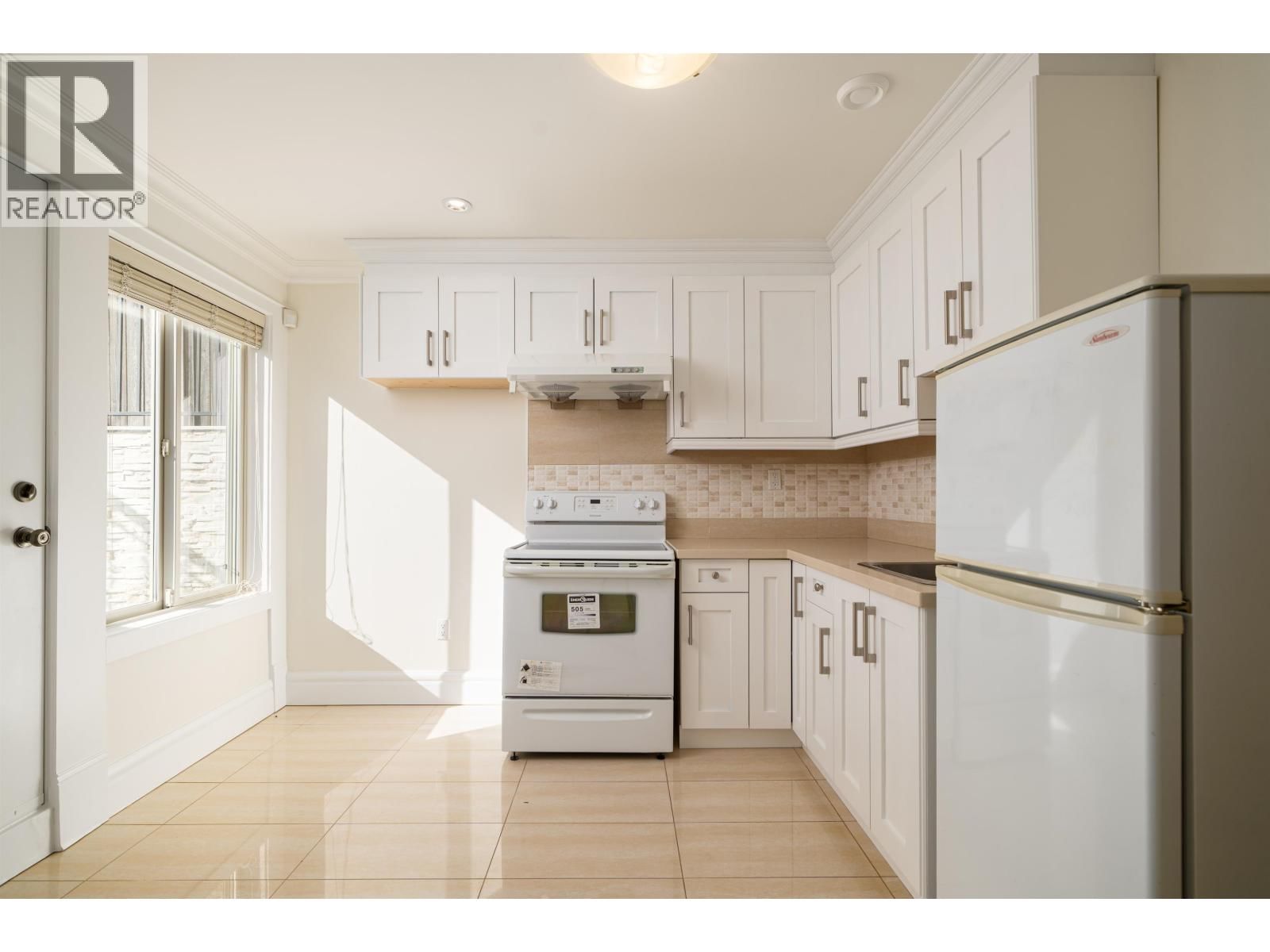 3716 17TH AVENUE Image 20