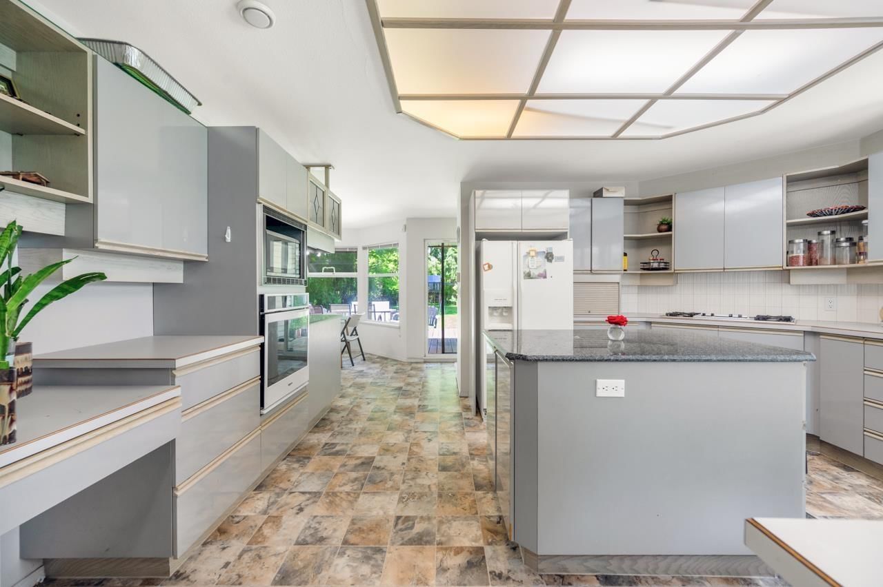 13553 25 AVENUE Image 13