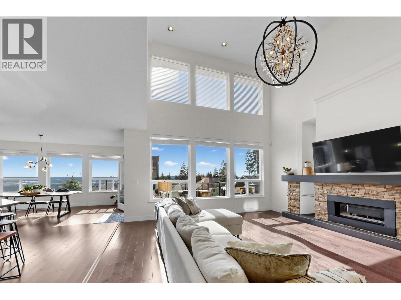 3492 BISHOP PLACE Image 1