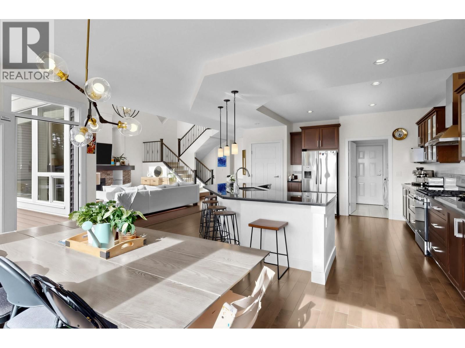 3492 BISHOP PLACE Image 13