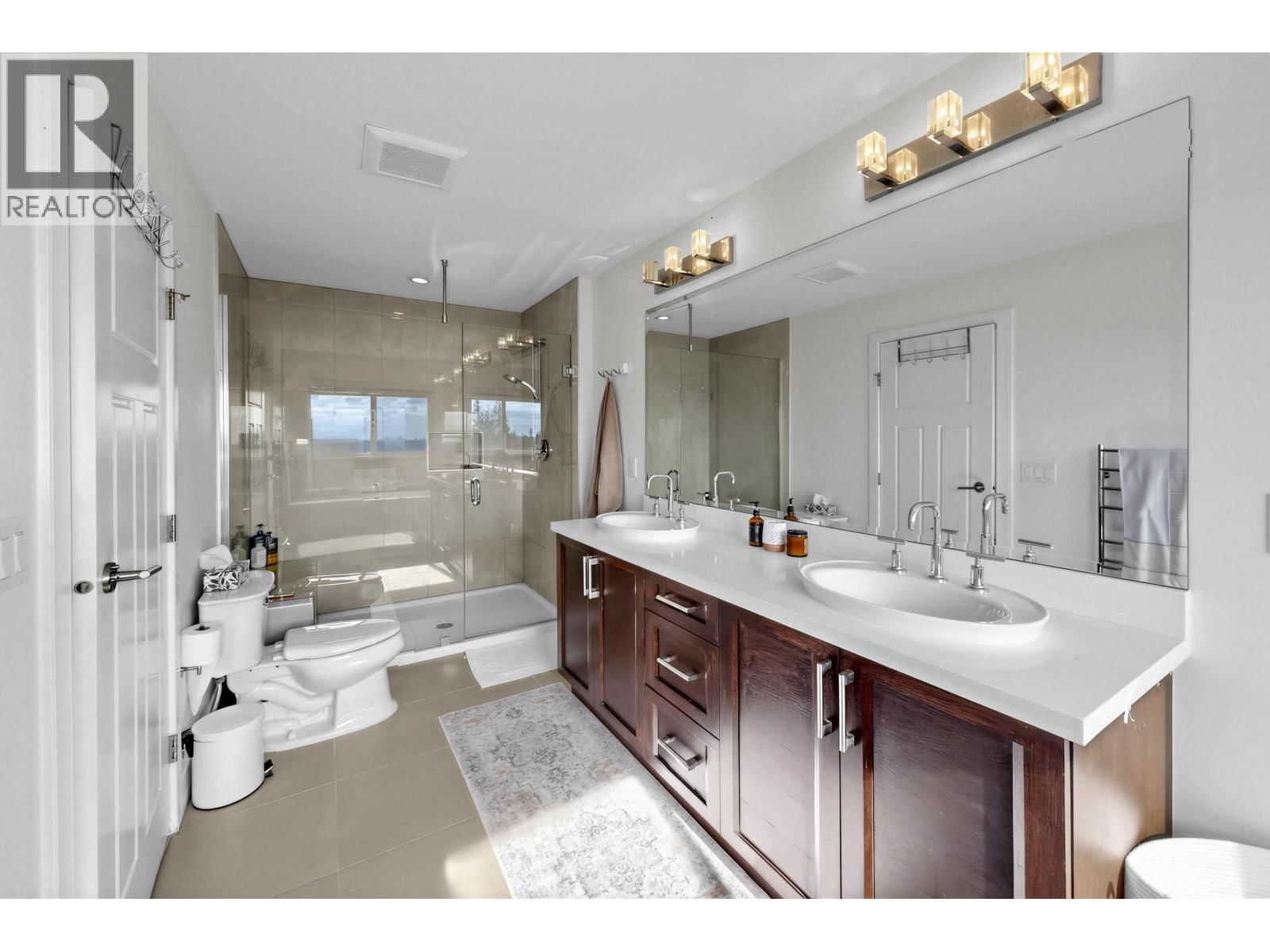 3492 BISHOP PLACE Image 26