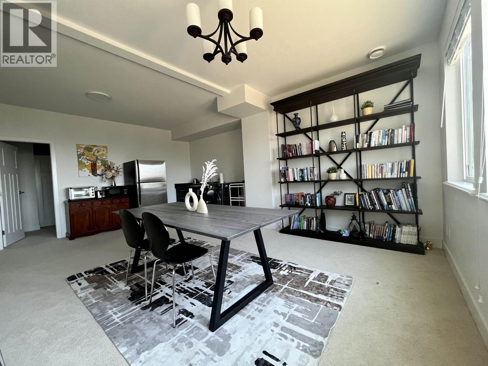 3492 BISHOP PLACE Image 32