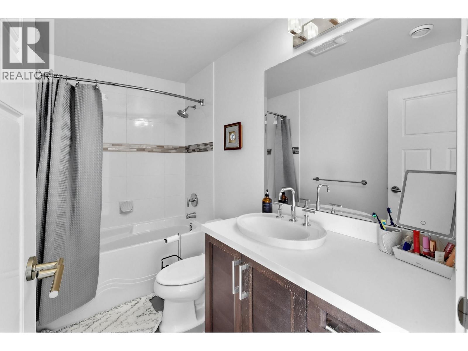 3492 BISHOP PLACE Image 36