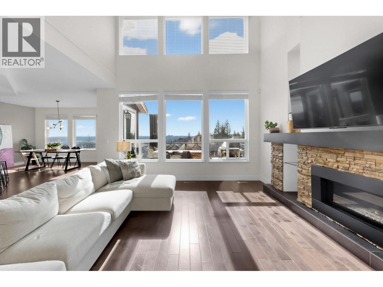 3492 BISHOP PLACE Image 8