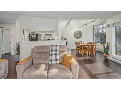 33682 MARSHALL Road | Abbotsford British Columbia | Slide Image Eight