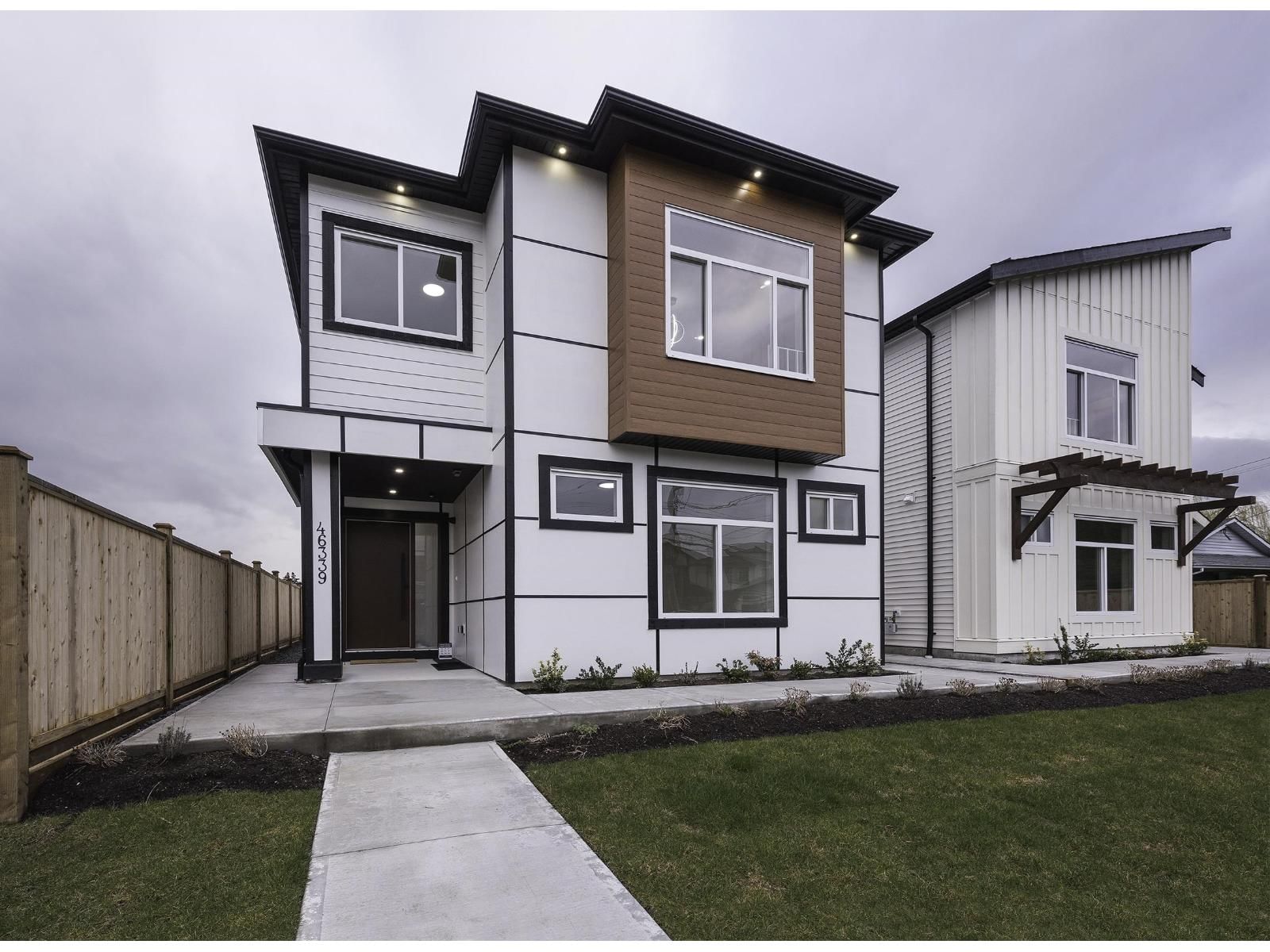 46339 MAPLE AVENUE Image 1