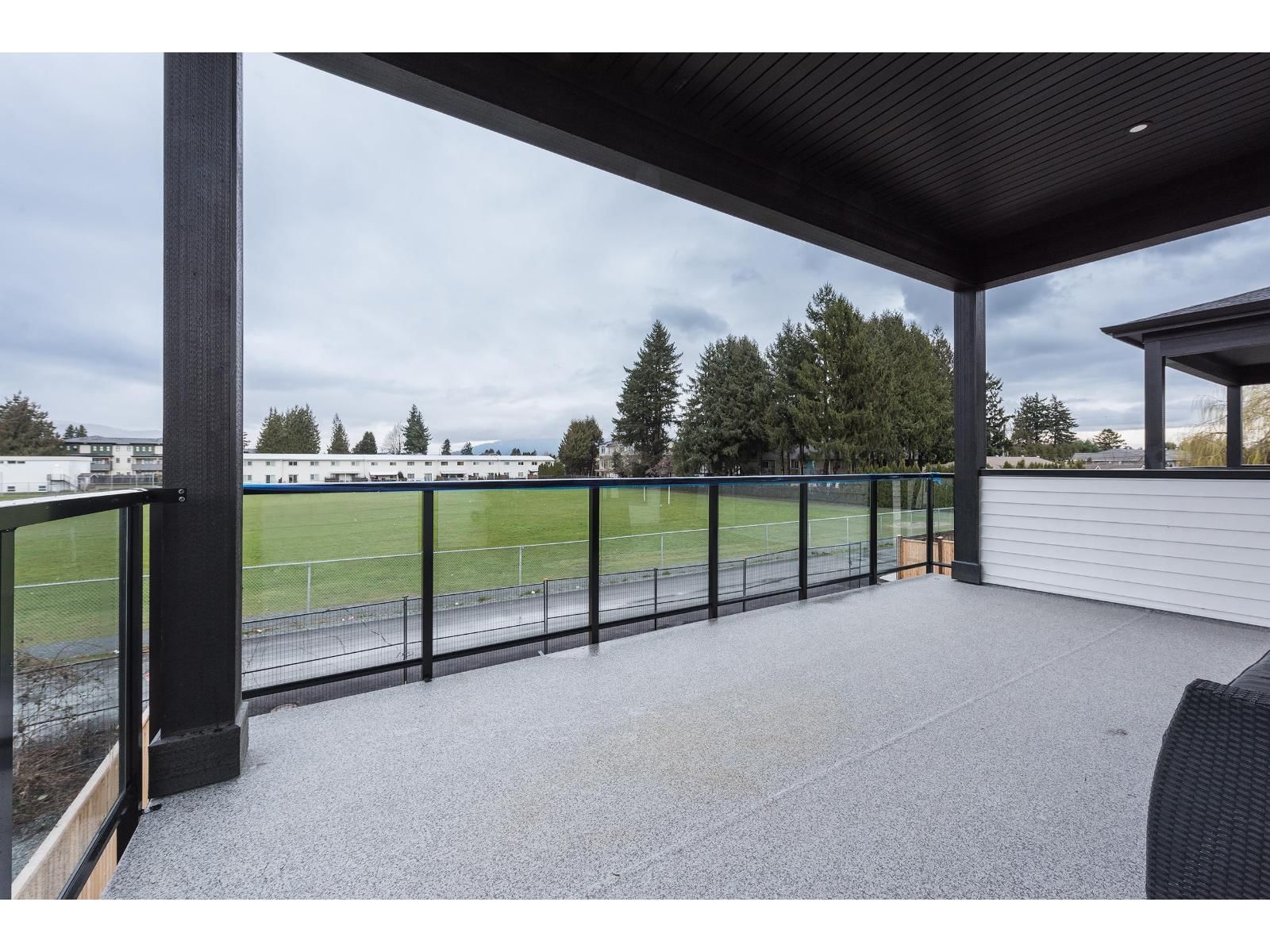 46339 MAPLE AVENUE Image 19