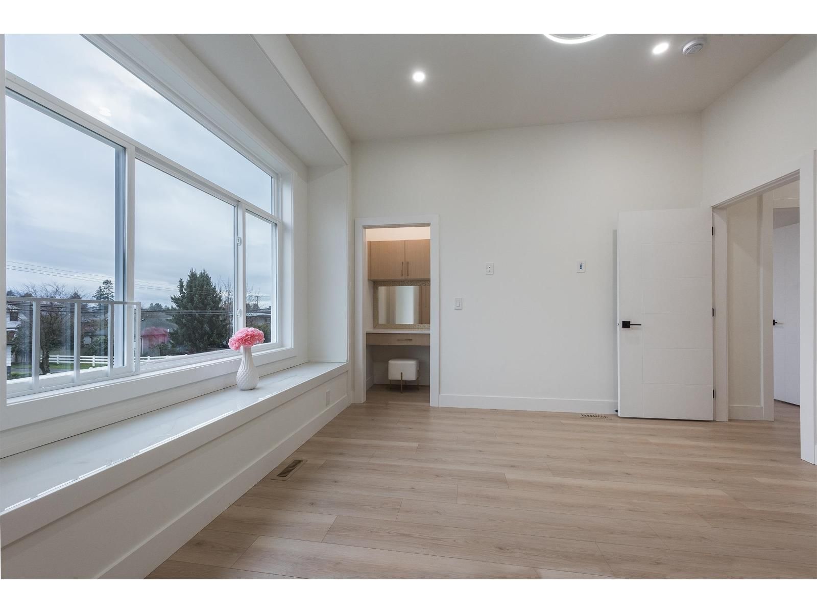 46339 MAPLE AVENUE Image 24