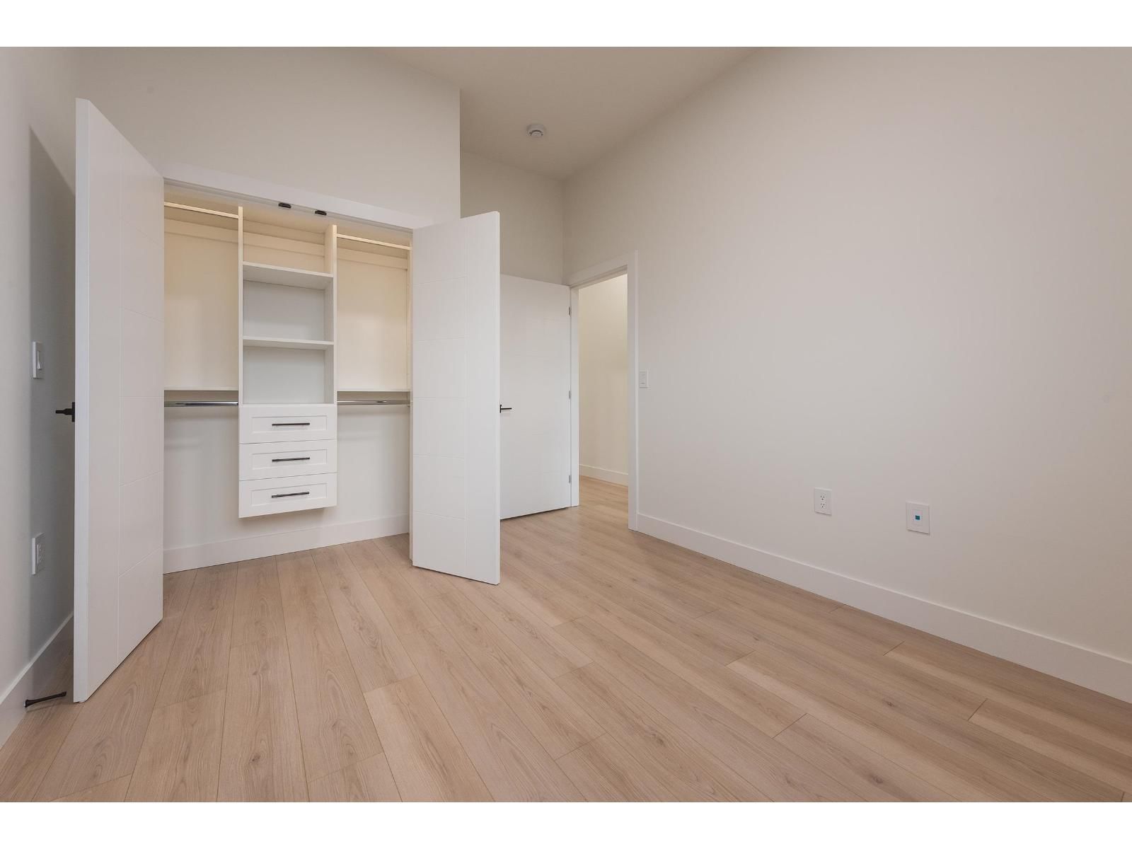 46339 MAPLE AVENUE Image 35