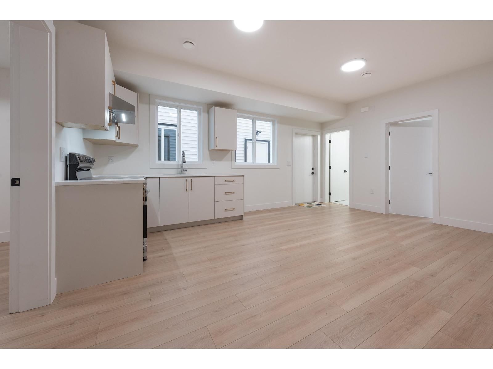 46339 MAPLE AVENUE Image 37