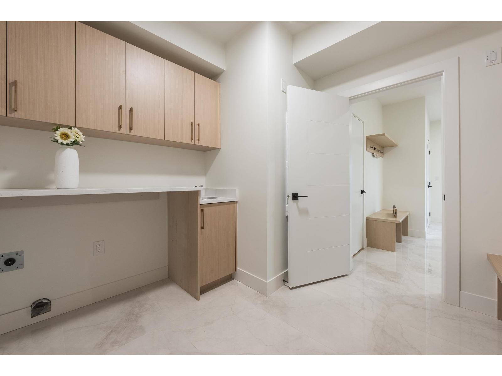 46339 MAPLE AVENUE Image 6