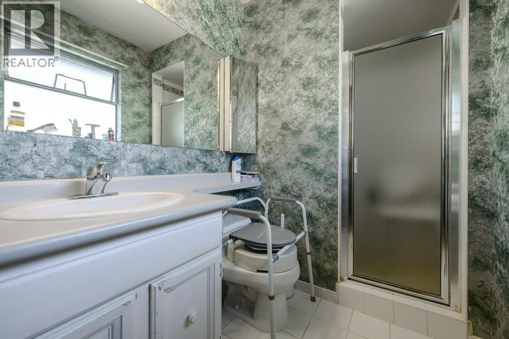 8194 WOODLAKE COURT Image 19