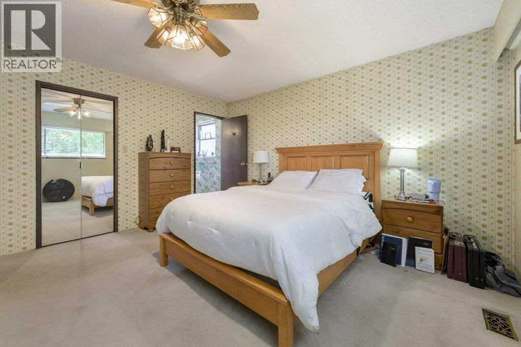 8194 WOODLAKE COURT Image 21