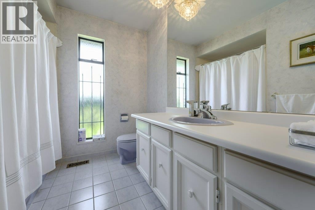 8194 WOODLAKE COURT Image 23