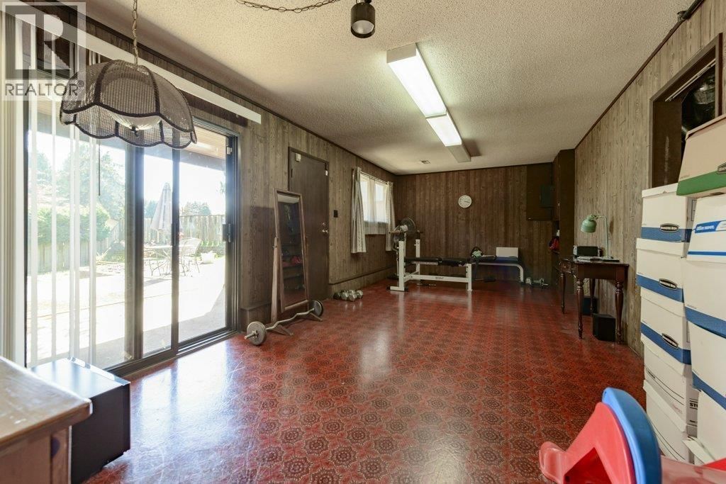 8194 WOODLAKE COURT Image 28