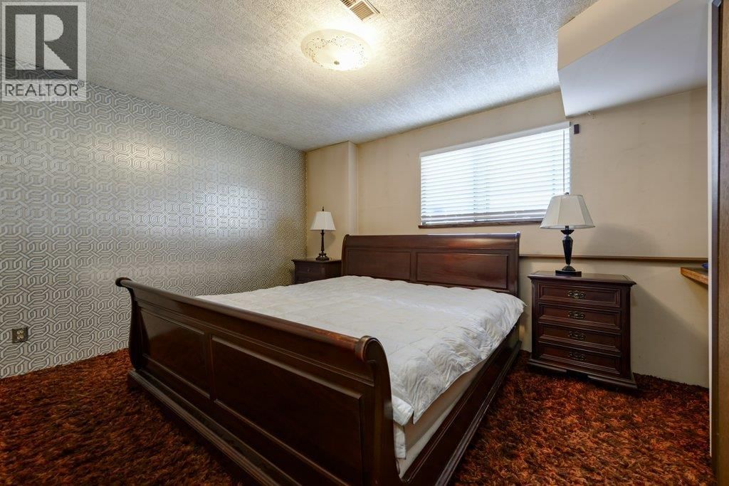 8194 WOODLAKE COURT Image 31