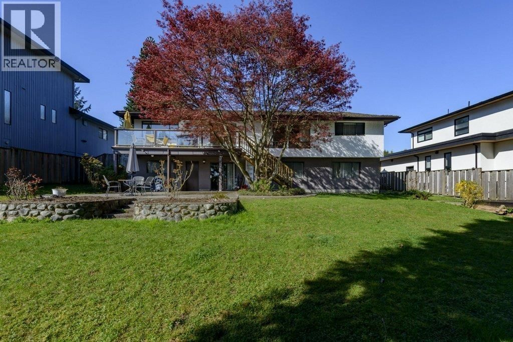 8194 WOODLAKE COURT Image 35