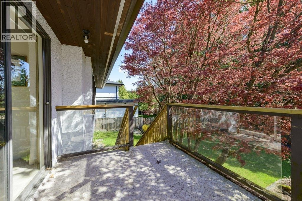 8194 WOODLAKE COURT Image 9