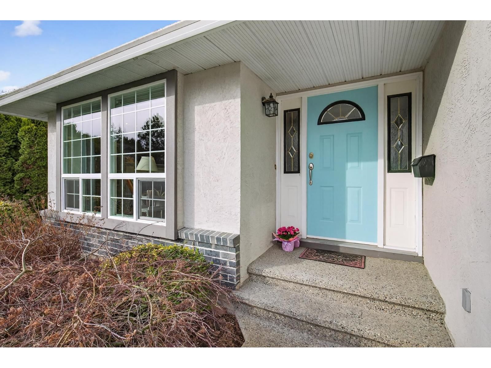 4851 208A STREET Image 35