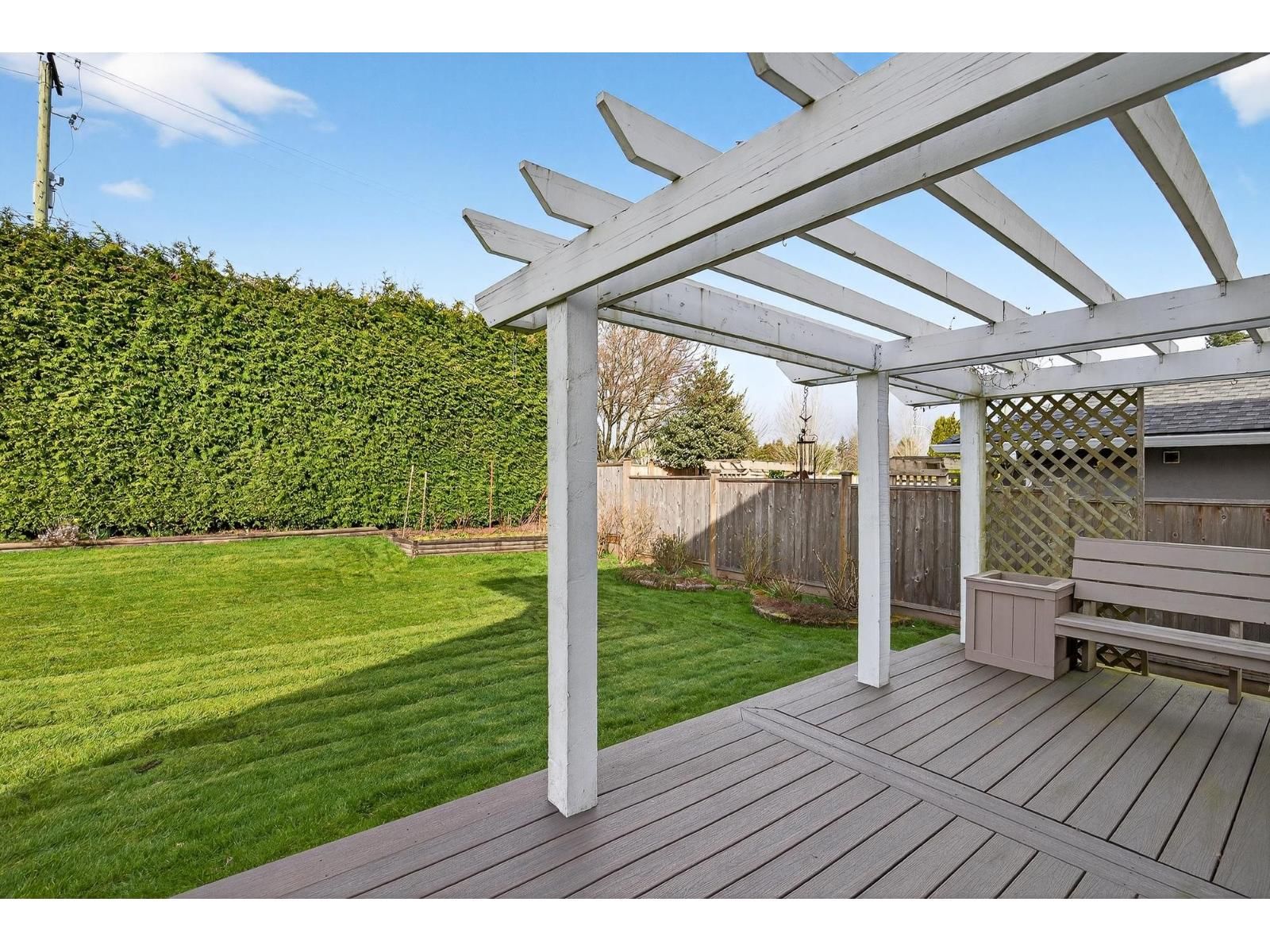 4851 208A STREET Image 37