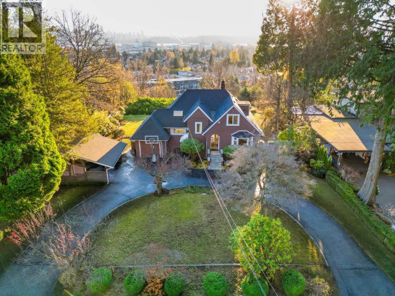 1275 KEITH Road North Vancouver British Columbia, V7P 1Y9 - 6 Bedrooms Home For Sale