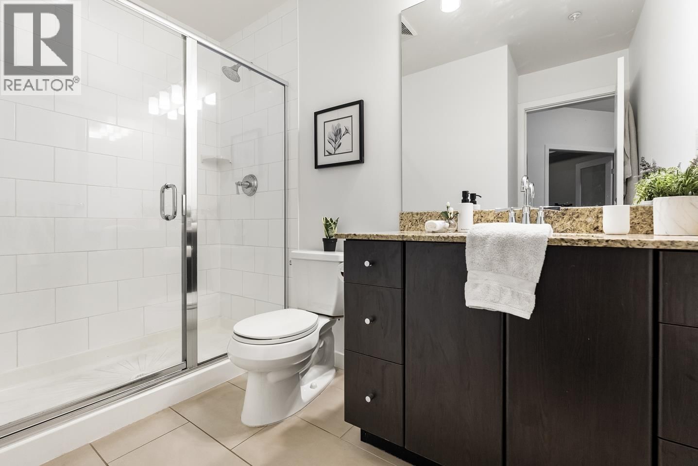 312 - 245 ROSS DRIVE Image 12