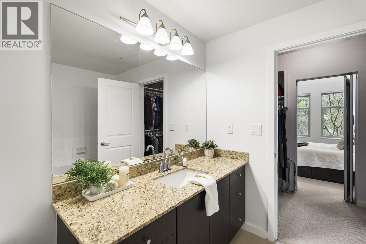 312 - 245 ROSS DRIVE Image 18