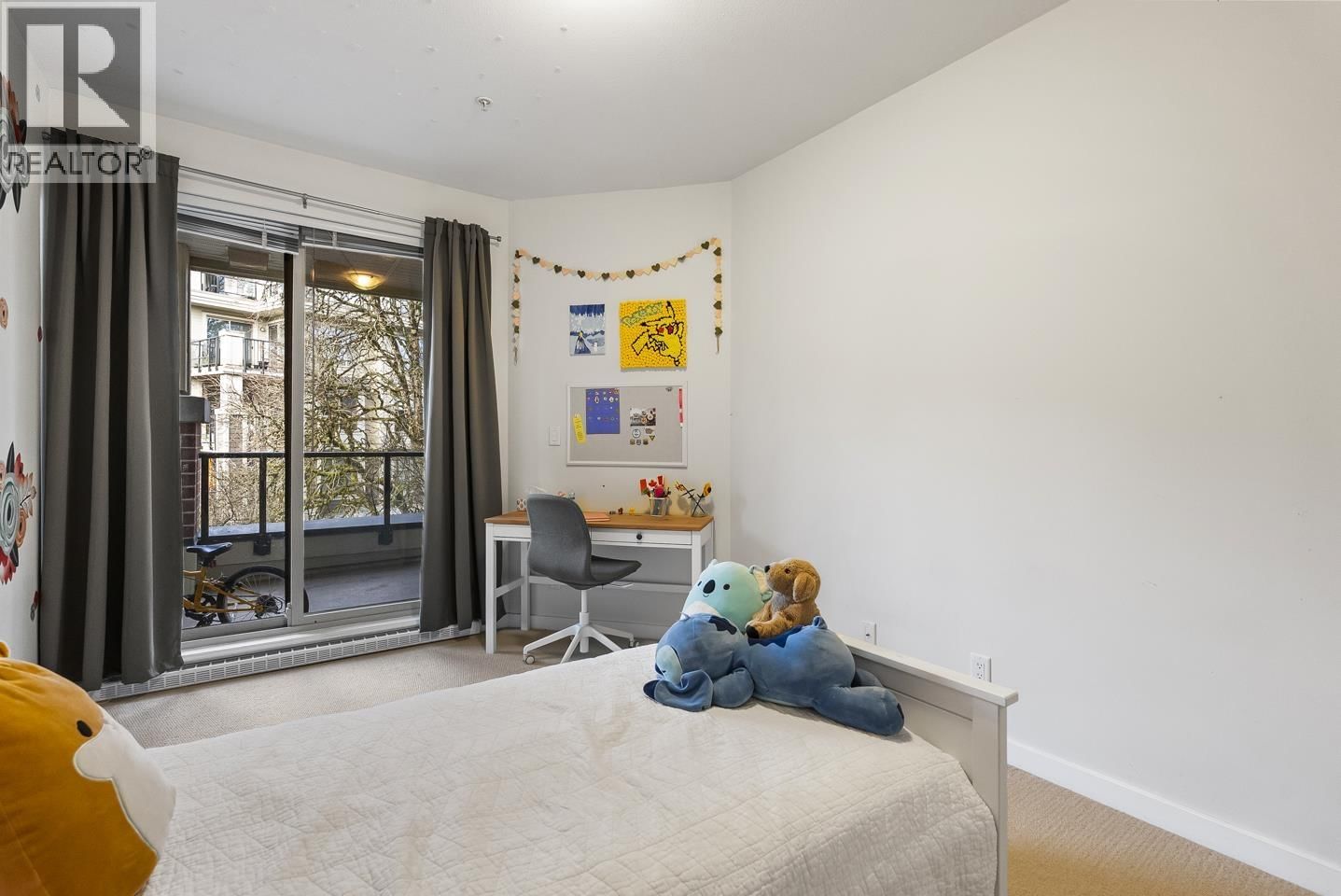 312 - 245 ROSS DRIVE Image 21