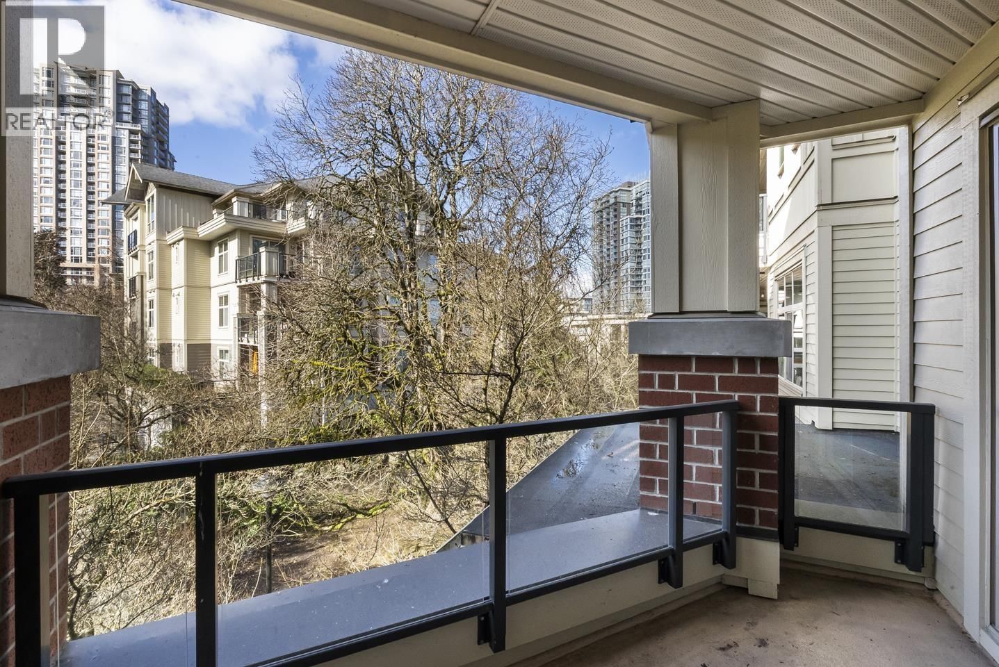 312 - 245 ROSS DRIVE Image 27