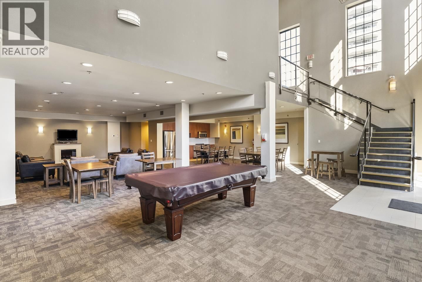 312 - 245 ROSS DRIVE Image 32