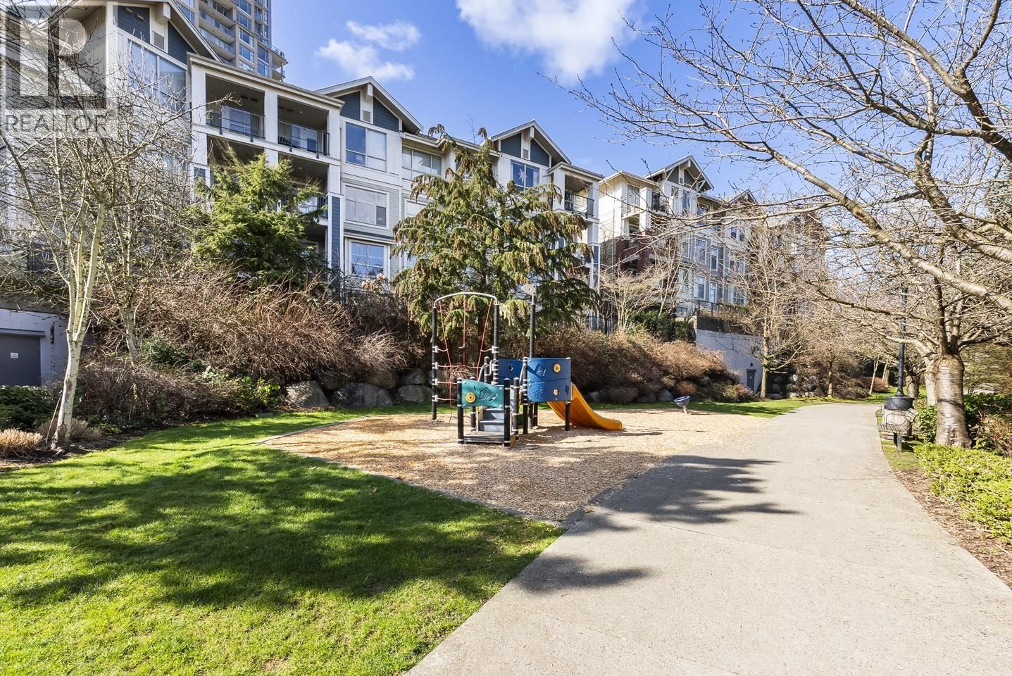 312 - 245 ROSS DRIVE Image 35