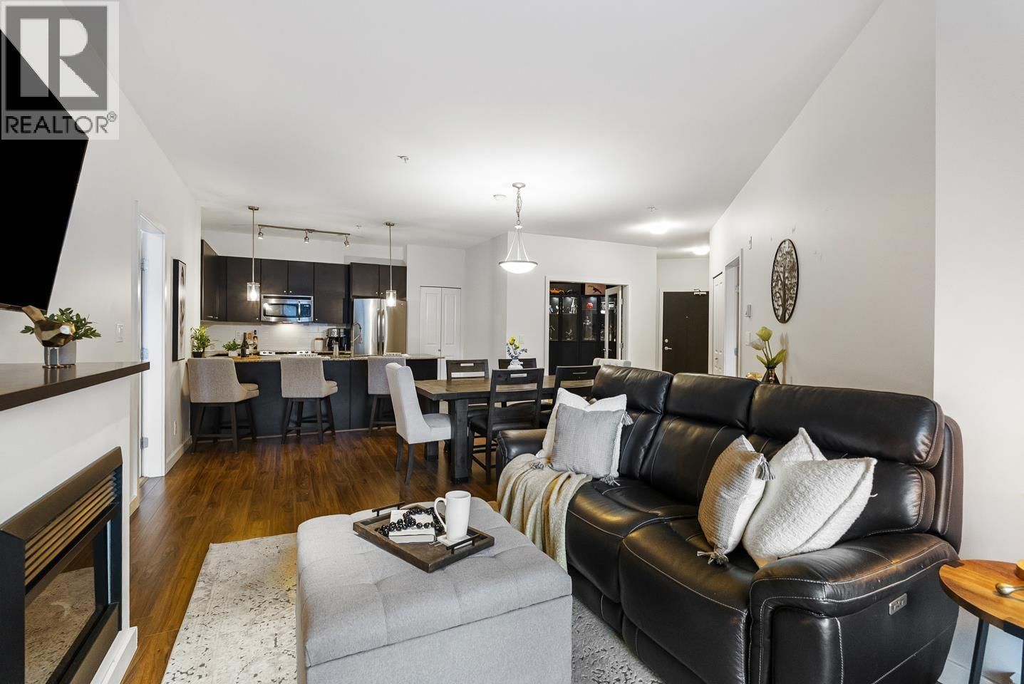 312 - 245 ROSS DRIVE Image 5