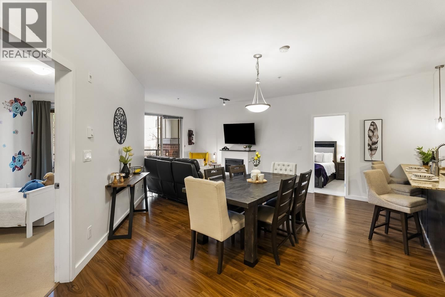 312 - 245 ROSS DRIVE Image 7