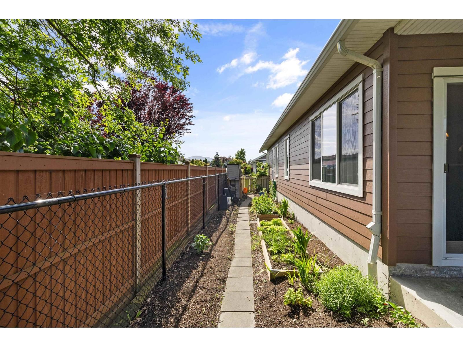 64 - 7600 CHILLIWACK RIVER ROAD Image 27