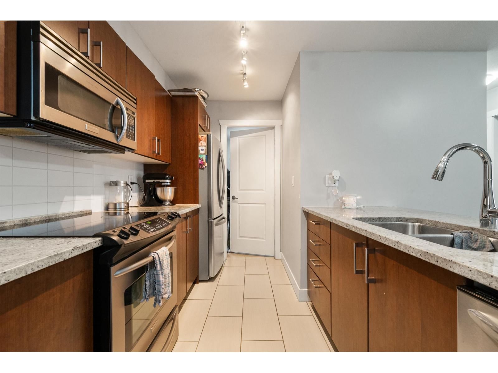 209 - 45567 YALE ROAD Image 13