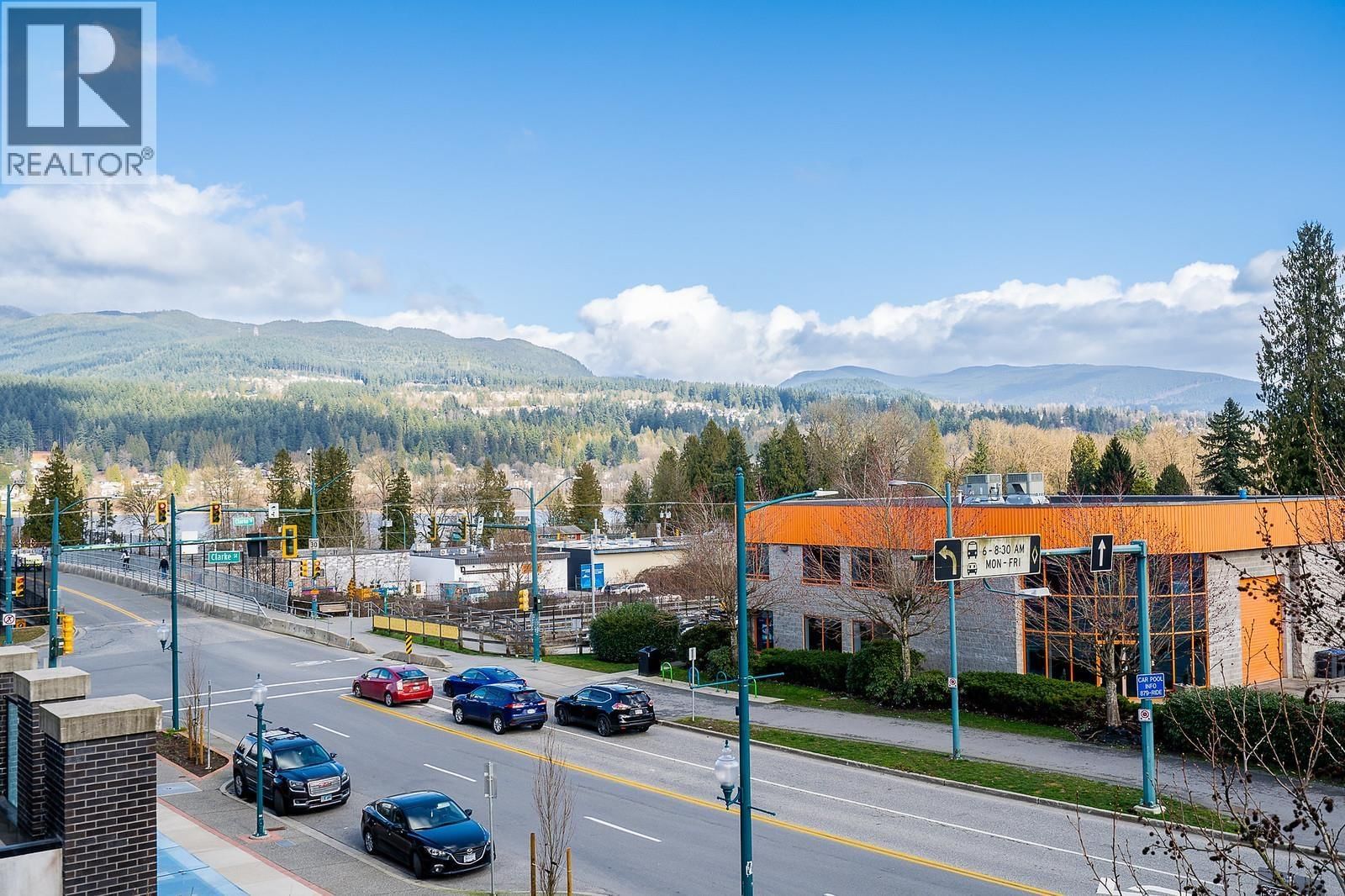 2751 SPRING STREET Image 28