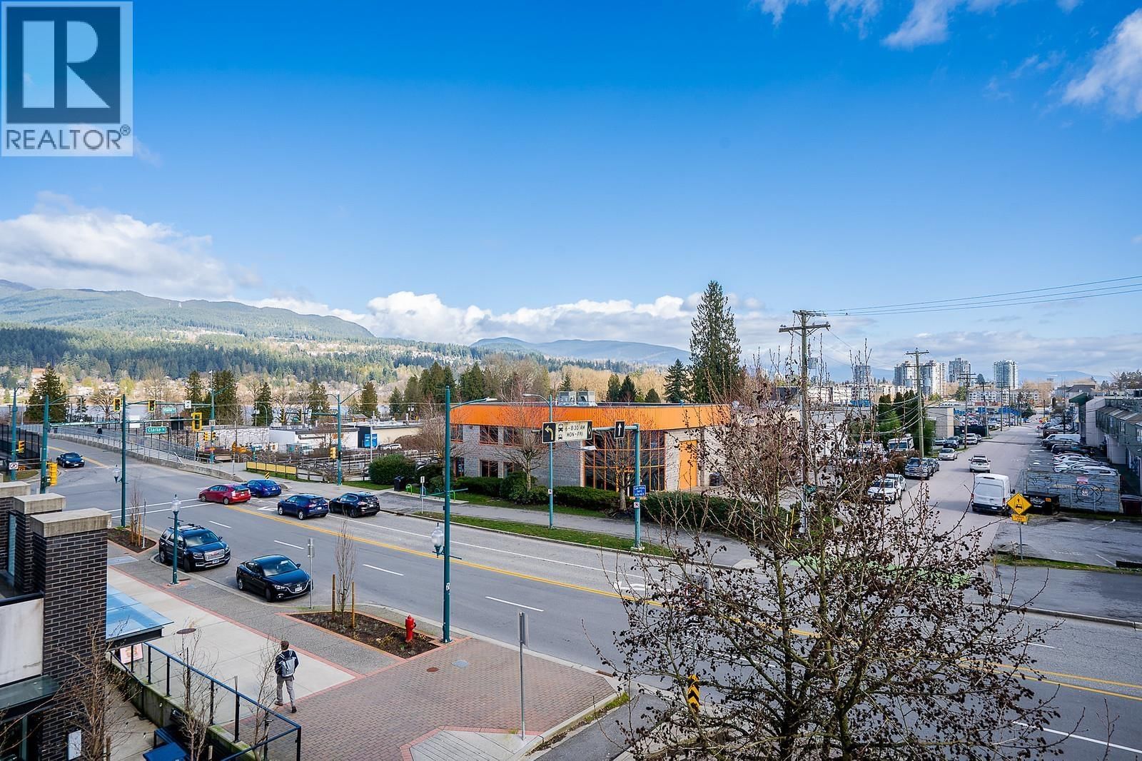 2751 SPRING STREET Image 29