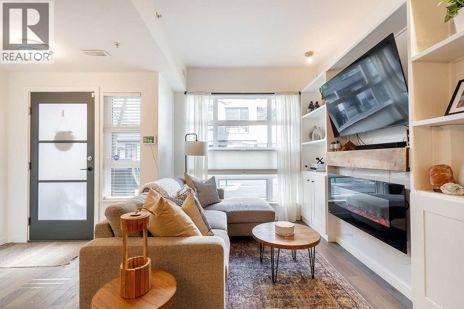 2751 SPRING STREET Image 3