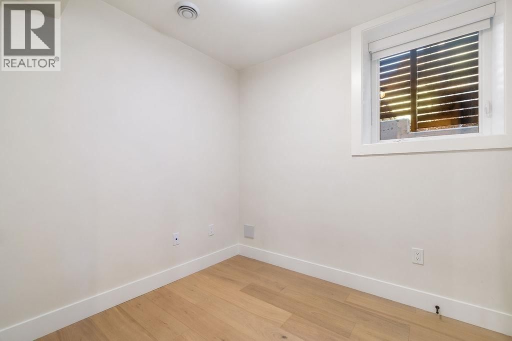 1 - 1933 TEMPLETON DRIVE Image 15